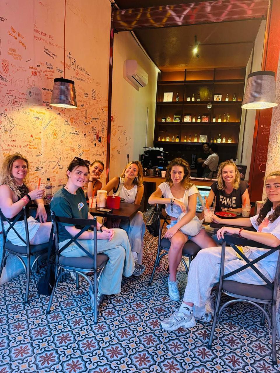 Macarena Hostel Flores Luaran gambar